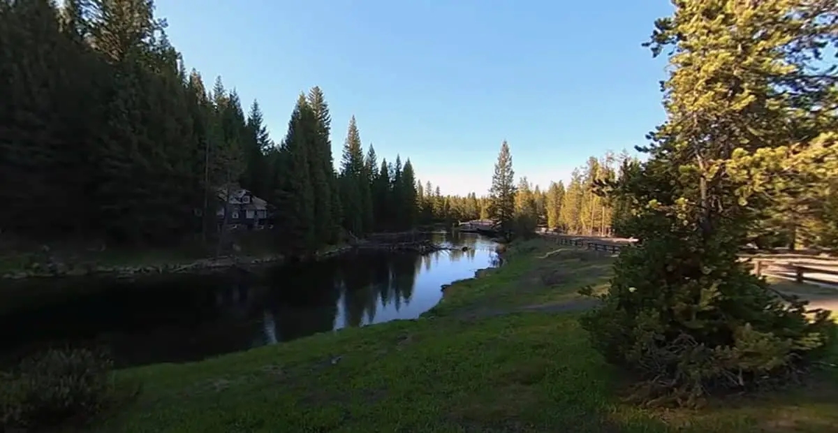 Cabin next to idaho river