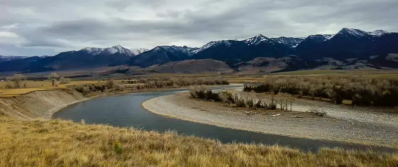 View of the Absaroka Range and Yellowstone River city walk live