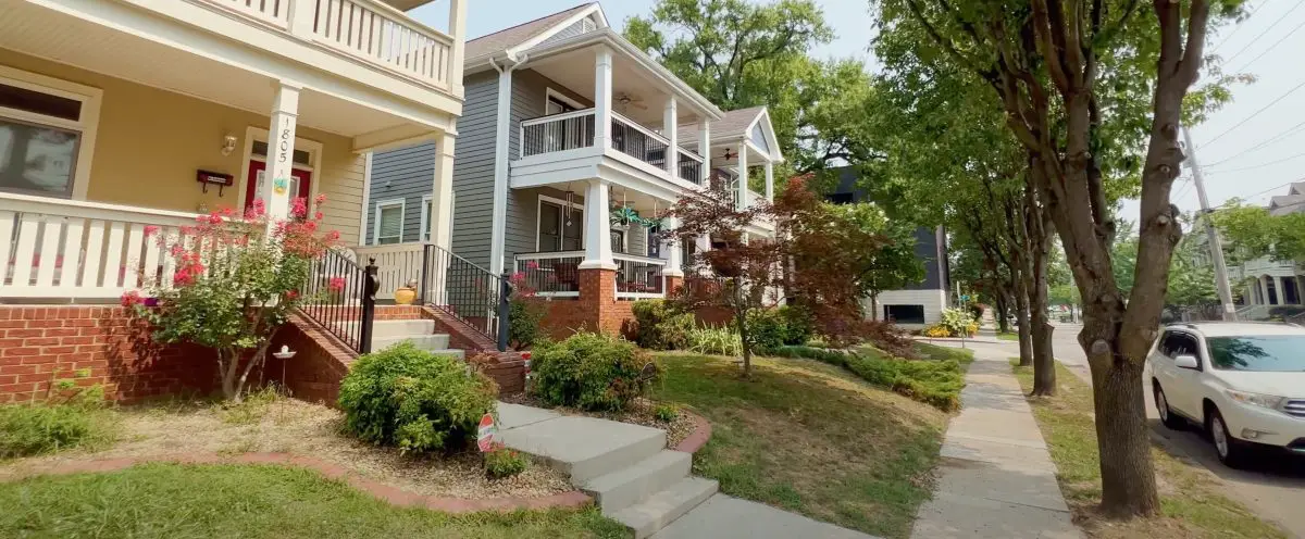 Houses with porches in Chattanooga, TN