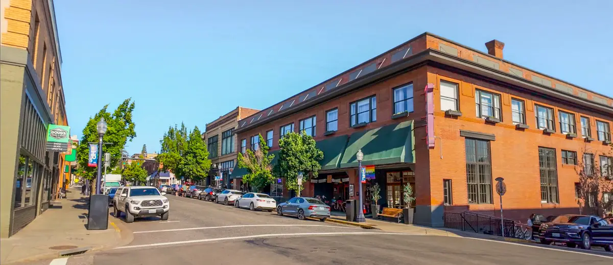 Hood River Oregon Downtown buildings as seen on our virtual city tour