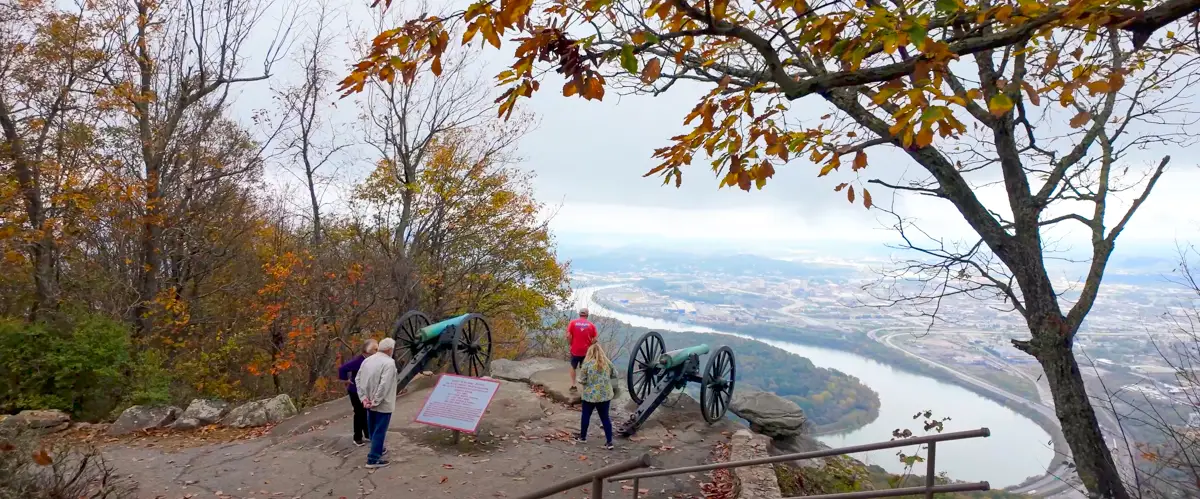 Decorative cannons and a view of Chatanooga, Tennessee on our virtual walk